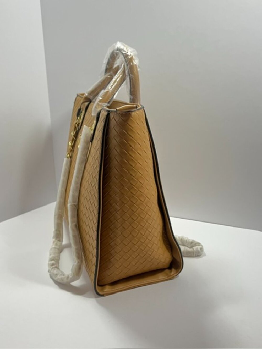 VERA NEW YORK ALICE WOVEN SATCHEL NWT LATTE - Picture 2 of 8